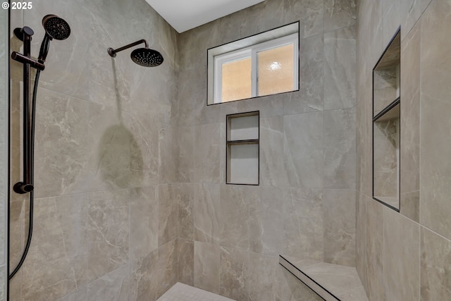 83594 Sauter Dr, Florence, OR 97439 - bathroom with tiled shower