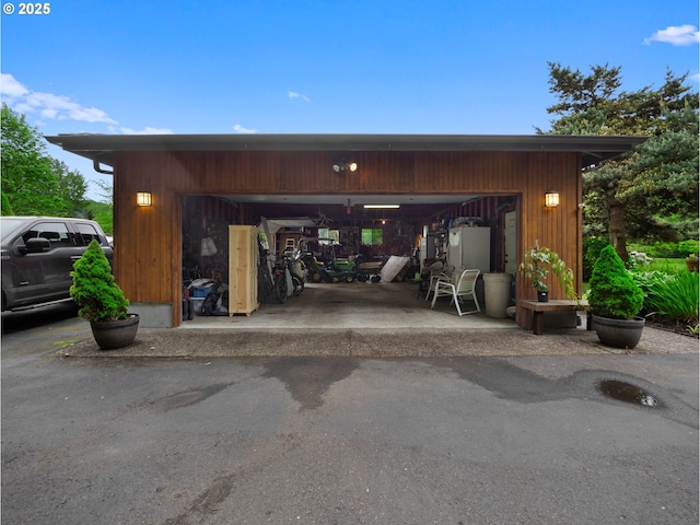 24880 E Arrah Wanna Blvd, Welches, OR 97067 - view of garage