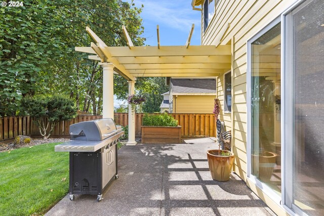 view of yard with a patio