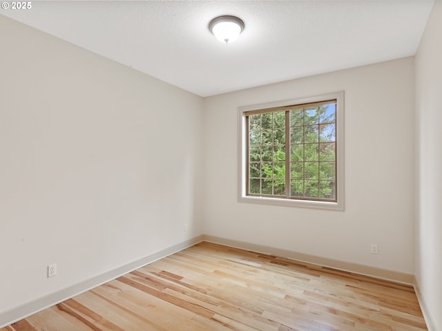 1466 NE 15th Ave, Canby, OR 97013 - unfurnished room with light wood finished floors