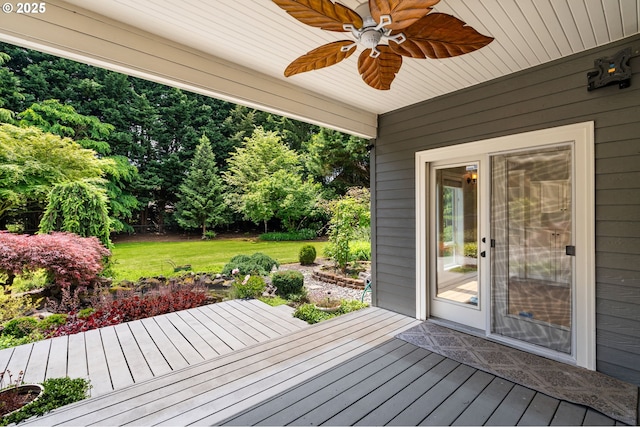 16405 NE 38th St, Vancouver, WA 98682 - wooden deck with ceiling fan and a lawn