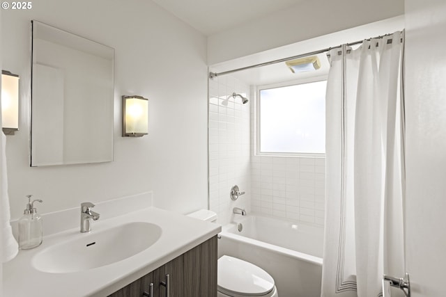 4844 SW Wembley Pl, Beaverton, OR 97005 - full bathroom featuring shower / tub combo with curtain and vanity