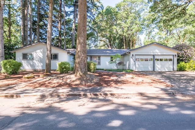 4635 18th Pl S, Salem, OR 97302 - single story home featuring driveway and a garage