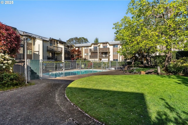 4071 Donald St Unit E, Eugene, OR 97405 - view of property's community featuring a swimming pool