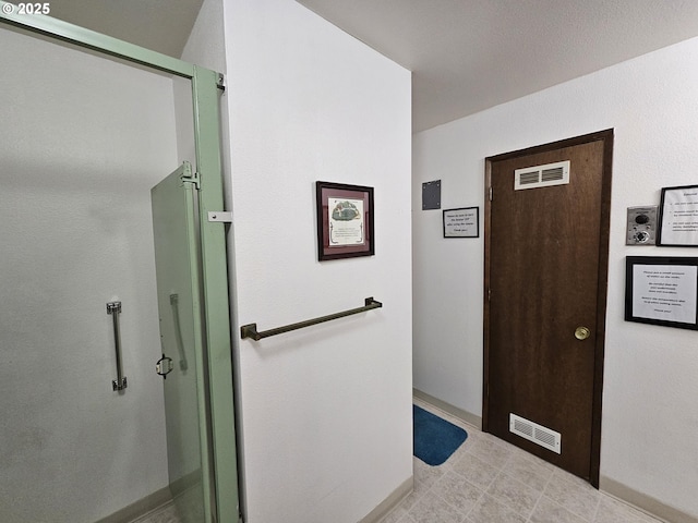950 Evergreen Rd Unit 207, Woodburn, OR 97071 - hall featuring baseboards