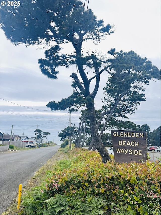 5820 El Mar Ave, Lincoln City, OR 97367 - view of asphalt road