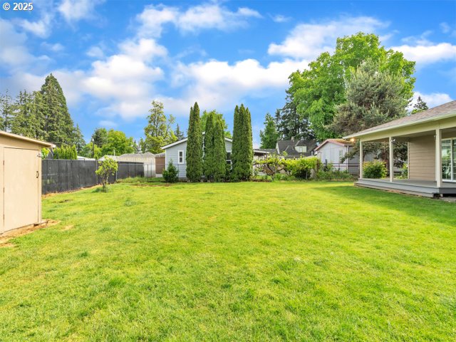 782 45th Ave, Salem, OR 97301 - view of yard