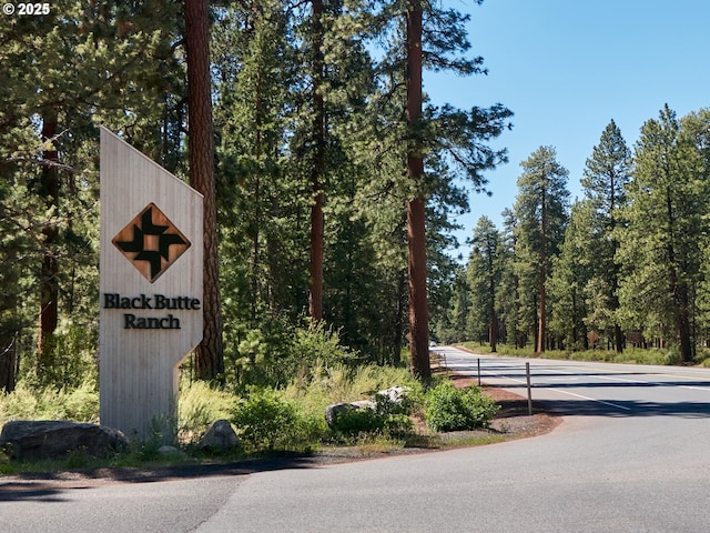 71183 Bracken Ln Unit Gh76, Black Butte Ranch, OR 97759 - view of street featuring a forest view