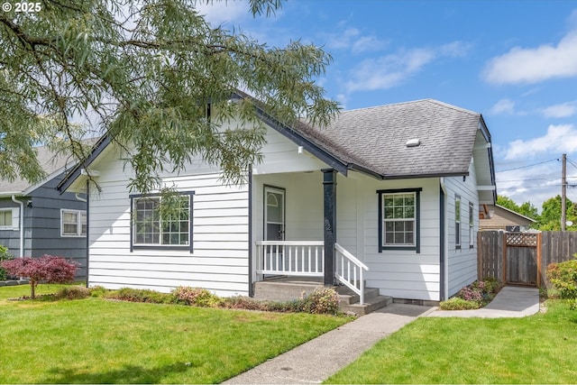 521 21st Ave, Longview, WA 98632 - bungalow-style house with roof with shingles