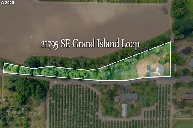 21795 SE Grand Island Loop, Dayton, OR 97114 - map / location featuring property boundaries highlighted