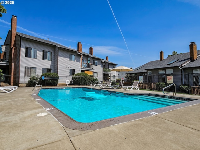 12066 SE 104th Ct Unit 20, Happy Valley, OR 97086 - community pool with a residential view and a patio