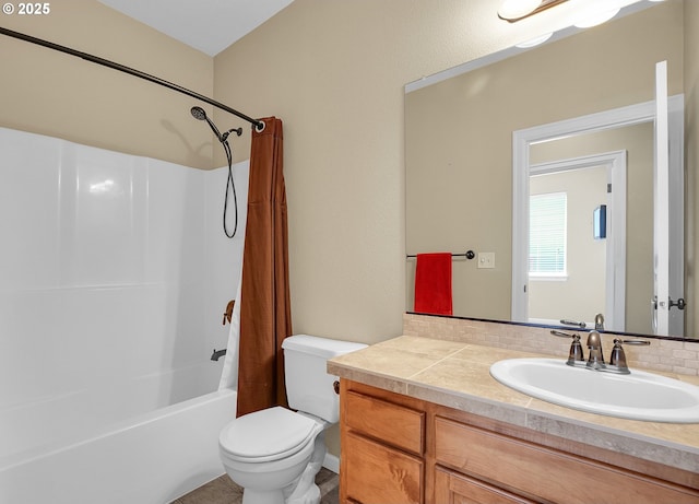 20021 Tharp Ct, Oregon City, OR 97045 - bathroom featuring shower / bath combo and vanity