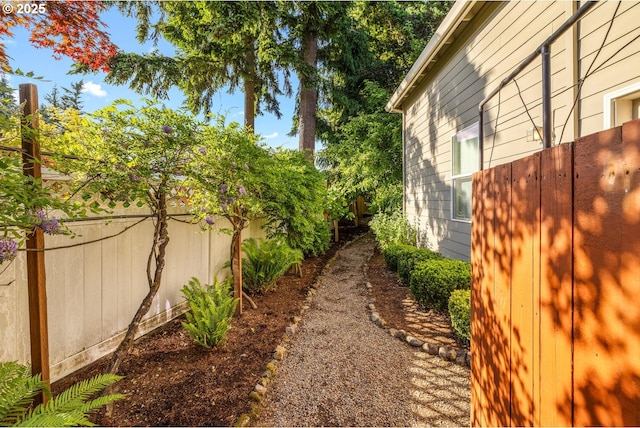 16273 Barlow Dr, Oregon City, OR 97045 - view of yard