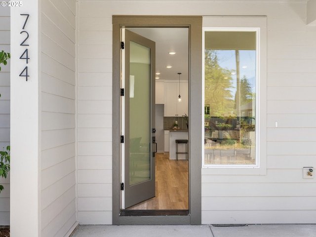 7244 SE 78th Ave Unit 2, Portland, OR 97206 - view of doorway to property