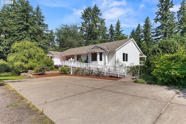 18183 SE Richey Rd, Gresham, OR 97080 - single story home featuring covered porch and a shingled roof