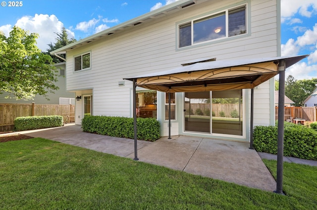 4095 Eddystone Pl, Eugene, OR 97404 - rear view of house featuring a patio