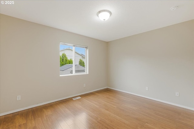 59546 Catarin St, Saint Helens, OR 97051 - empty room with light wood-style flooring and baseboards