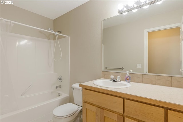 59546 Catarin St, Saint Helens, OR 97051 - full bathroom featuring shower / tub combination, vanity, and tasteful backsplash