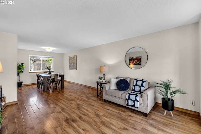 13306 NE 92nd St, Vancouver, WA 98682 - living room with wood finished floors and baseboards