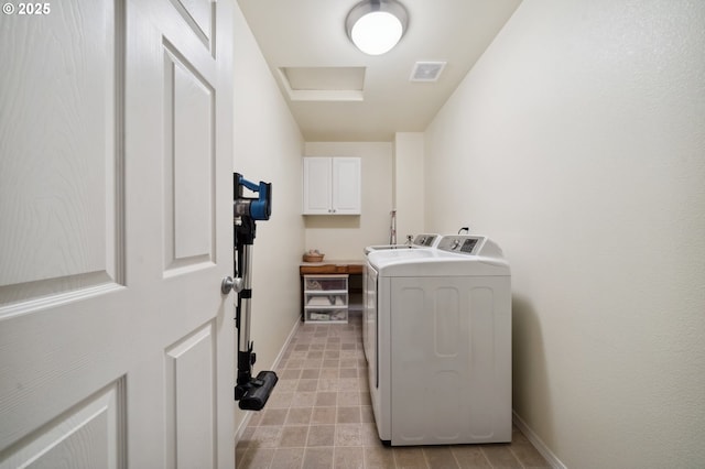 washroom with washer and clothes dryer