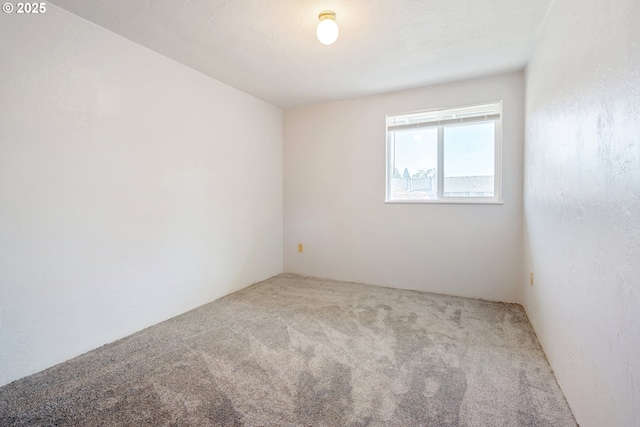 650 Harlow Rd Unit 240, Springfield, OR 97477 - view of carpeted empty room