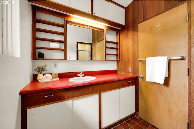 450 Horizon Rd, Eugene, OR 97405 - bathroom with vanity and tile patterned floors