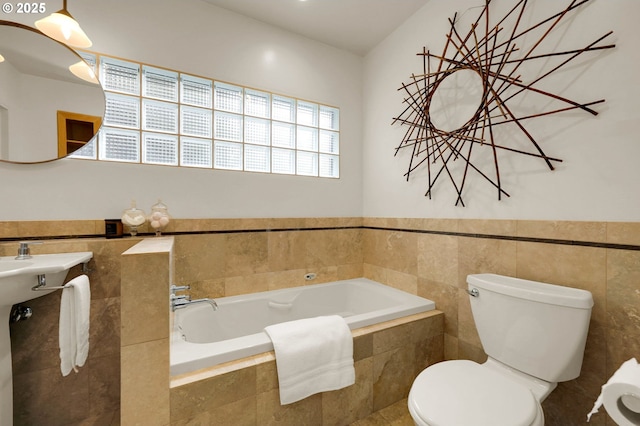 450 Horizon Rd, Eugene, OR 97405 - full bath with a bath, tile walls, and wainscoting