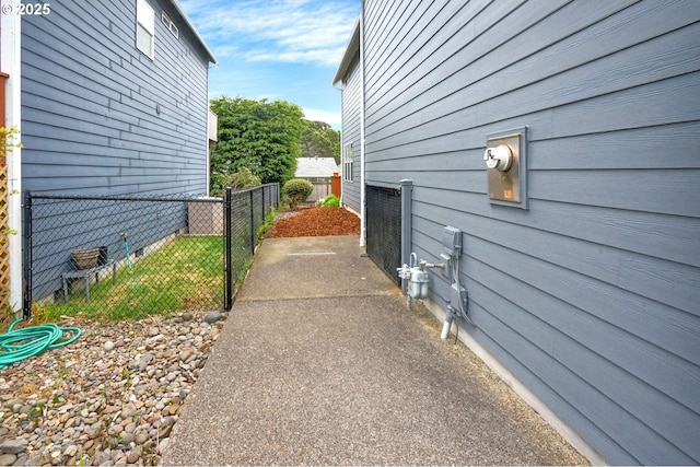 2146 NW Jetty Ave, Lincoln City, OR 97367 - view of side of home with fence