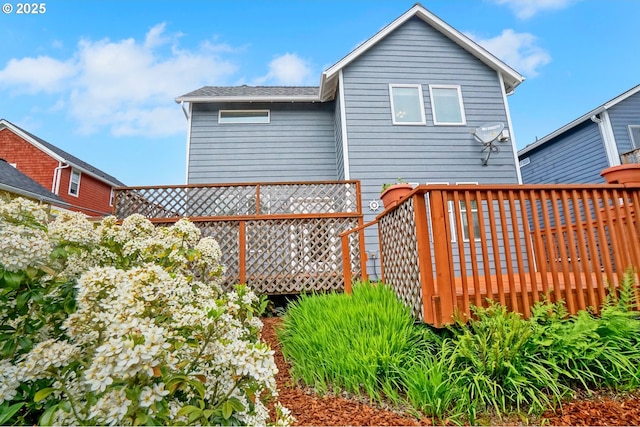 2146 NW Jetty Ave, Lincoln City, OR 97367 - rear view of property featuring a deck