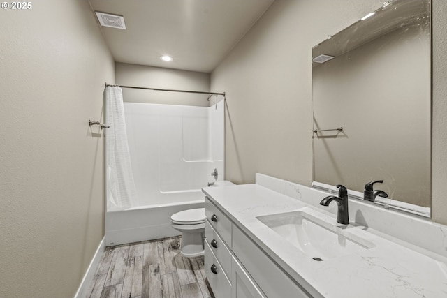 151 Alpha Dr, Longview, WA 98632 - bathroom with toilet, wood finished floors, vanity, shower / tub combo with curtain, and baseboards