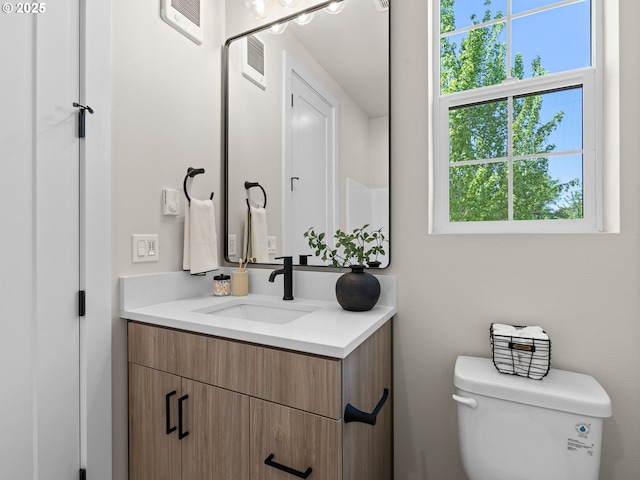 1562 NE 52nd Ave, Portland, OR 97213 - half bath with vanity and toilet