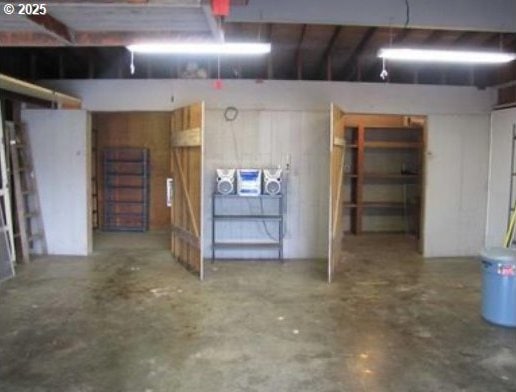 1492 Barton St, Eugene, OR 97404