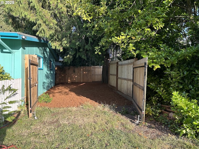 1492 Barton St, Eugene, OR 97404