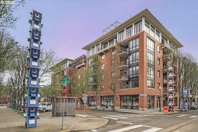 725 NW 10th Ave Unit 303, Portland, OR 97209 - view of building exterior