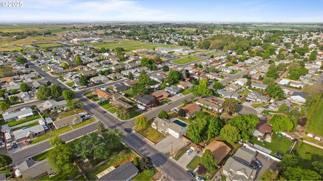1060 SW 7th St, Hermiston, OR 97838 - aerial view of property's location featuring nearby suburban area