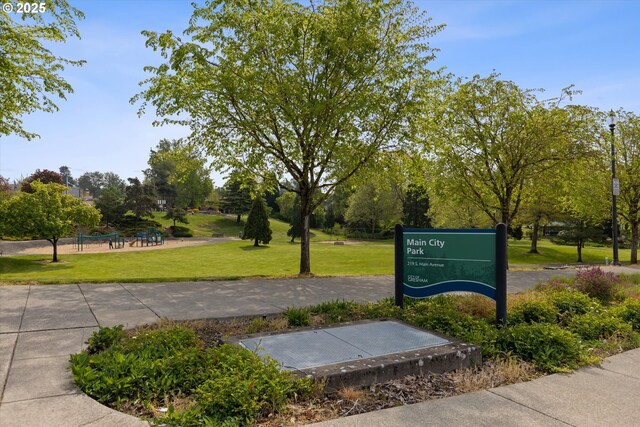 159 SW Florence Ave Unit J53, Gresham, OR 97080 - view of community featuring a lawn