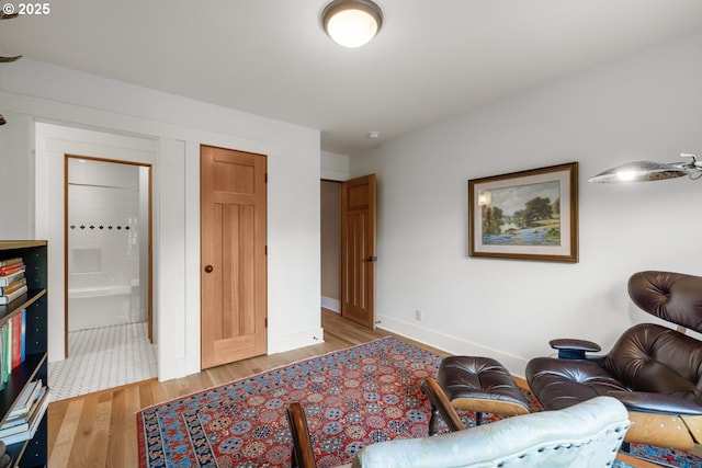 12624 SW 22nd Ave, Lake Oswego, OR 97034 - living area with light wood-type flooring and baseboards