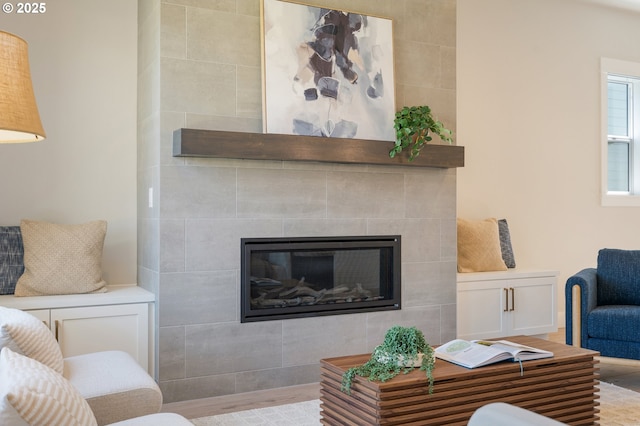 15174 SW 164th Ave Unit L12, Tigard, OR 97224 - living room featuring a tiled fireplace