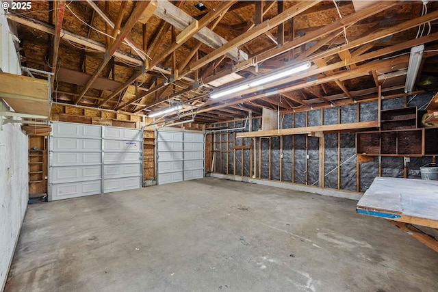 586 11th Ave, Coos Bay, OR 97420 - view of garage