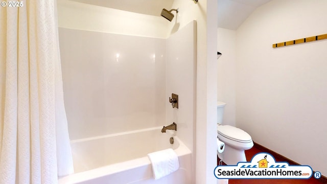1560 S Edgewood St, Seaside, OR 97138 - bathroom featuring shower / bath combination with curtain and lofted ceiling