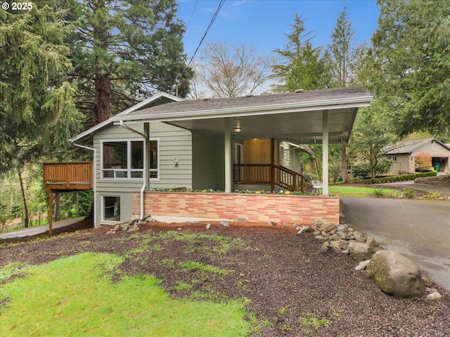 view of front of home with covered porch