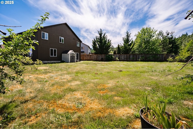 24823 Hawks View Dr, Veneta, OR 97487 - view of yard featuring a shed
