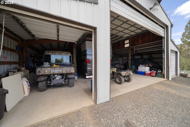 33817 Gage Rd, Mitchell, OR 97750 - view of garage