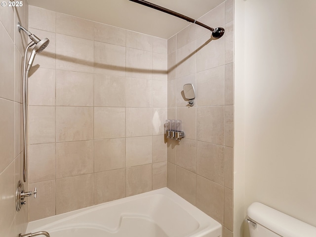 12600 SW Crescent St Unit 219, Beaverton, OR 97005 - full bathroom featuring washtub / shower combination and toilet