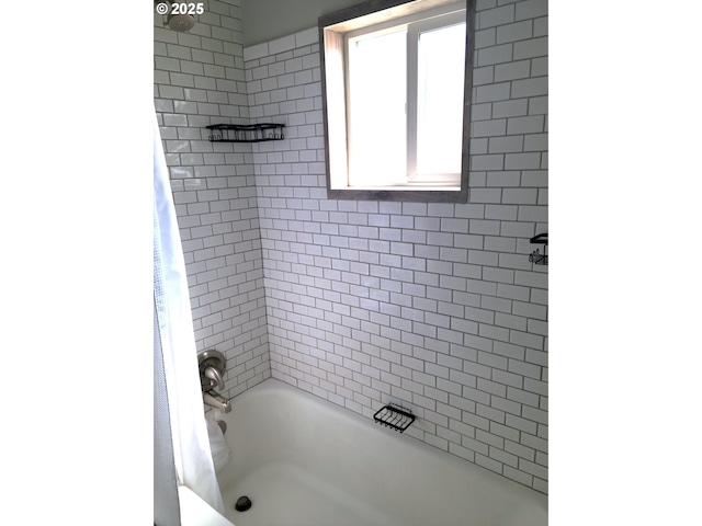 full bathroom featuring shower / bath combo