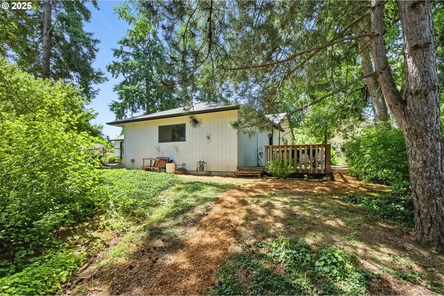 19985 SW Carlin Blvd, Beaverton, OR 97078 - back of property featuring a deck