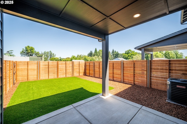 619 E Heintz St, Molalla, OR 97038 - fenced backyard with a patio