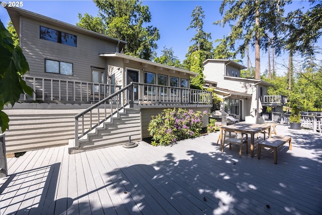 3484634844 Matthews Rd, Eugene, OR 97405 - deck with outdoor dining space and stairway