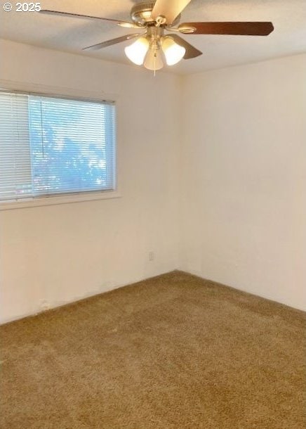 727 SW 28th St, Pendleton, OR 97801 - carpeted spare room with a ceiling fan