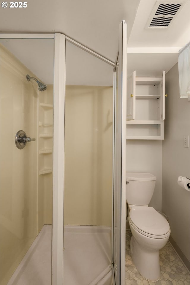 1134 NE Cesar E Chavez Blvd, Portland, OR 97232 - full bath with a shower stall and toilet
